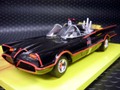 Hotweels　1/18　　　◆BATMAN　"1966　TV Series　Batmobile"　　　　懐かしのTV版　バットマンカー★人気商品！
