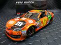 Action/Lionel　1/24　ﾀﾞｲｷｬｽﾄﾓﾃﾞﾙ　　◆#18　KyleBush　M&M's " Halloween " 　2014 TOYOTA CAMRY　　　2015年発売の限定モデル！　僅か733台限定モデル