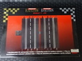Carrera　コース拡張パーツ　20583 ◆Evolution　4レーンに拡張可能　コネクティングセクション（電源ベース部）★アナログコースを4レーンに拡張して遊ぼう！　