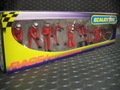 Scalextric1/32ｽﾛｯﾄｶｰ用ｱｸｾｻﾘｰ　C8324◆ピットクルー10体ｾｯﾄ　「Tire Change Crew/レッド」　 （Jack Men x3　Wheel Men x7）　　展示演出に最適！