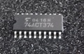 TC74ACT374F　1個　CMOSロジックIC　Octal D-Type Flip-Flop (3-State)