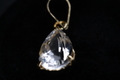 超透明 ペアシェイプ1.0ct ロシア産フェナカイト・18Kペンダント