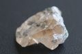 半透明ゴールデンフェナカイト20.3ct！超高波動ロシア産フェナカイト原石【最高品質・透明・光沢・超激レア】