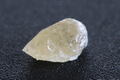 ギラギラ光沢5.3ct！まるごとゴールデンフェナカイト！超高波動ロシア産ゴールデン原石【最高品質・透明・光沢・レインボー・超激レア】