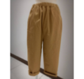 普段のテーパードパンツ