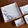 さび白布目青葦図柄四角形焼き物皿