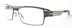 ic! berlin　Gilbert T.　black / pearl