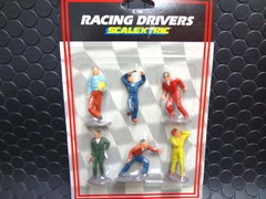Scalextric Classics  1/32 ｽﾛｯﾄｶｰ用ｱｸｾｻﾘｰ　C784◆レーシングドライバー&クルー　６体set　  ペイント済みフィギュア　（RacingDrivers x6）　　展示演出に最適！