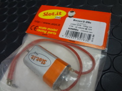 Slot It　1/32　ｽﾛｯﾄｶｰﾊﾟｰﾂ　　MN08c◆BOXER/2　モーター　　MN08/21500rpm/340gｃｍ　　　　トルクはなんとショート缶の2倍！◆実は速くて安くて扱いやすい！