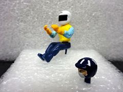 FLY 1/32 ﾚｰｼﾝｸﾞｱｸｾｻﾘｰ　80031◆ドライバーフィギュア（ モダンスタイル）　ジェットヘル＆フルフェイスの両方付属！　MODERN DRIVER FIGURE★レーシングドライバーです。！