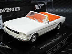 Scalextric 1/32 ｽﾛｯﾄｶｰ　C4404◆007 James Bond - Ford Mustang 　”Goldfinger”. 「007/ゴールドフィンガー」◆お待たせしました、再入荷です！