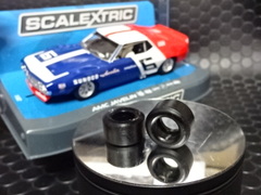 ｵﾘｼﾞﾅﾙ･ﾒｲﾄﾞ 1/32 ｽﾛｯﾄｶｰﾊﾟｰﾂ 　　ウレタン・スリックタイヤ◆スケーレックス　AMC  JAVELIN用　　ジャベリンにワイドなスリックタイヤをどうぞ！　リヤ2本set　◆レース用ウレタンタイヤ from U.S.A.★感激グリップ！　 