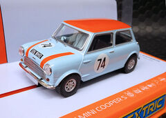 scalextric1/32 ｽﾛｯﾄｶｰ　C4325◆Austin Mini Cooper S 　#74 ”Gulf Edition”.　　ガルフエディションのミニクーパー！◆再入荷しました！