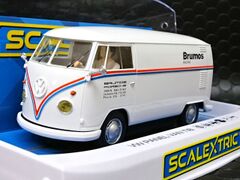 Scalextric 1/32 ｽﾛｯﾄｶｰ　 C4086◆VW Panel Van T1b　”Brumos Racin"　　ライト点灯/ハイディティールモデル！　ブルムスレーシング登場！◆入荷完了！