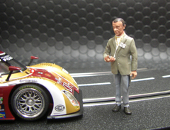 LeMans miniatures 1/32 ﾌｨｷﾞｭｱ 　　132016◆Mr.John Wyer/ JW Automotive. 　　teamオーナー　　 精巧フィギュア★お勧めの逸品！