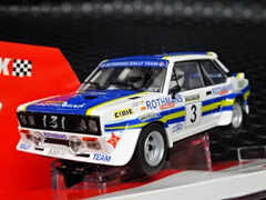 SCX 1/32 ｽﾛｯﾄｶｰ　U10549 ◆ Abarth 131 - Talavera 1982 #3/#3/Pablo de Sousa Sancho and Pedro Garcia Sanchez.　ライト点灯！★ニューモデルのアバルト131　入荷完了