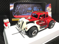 Pioneer 1/30 ｽﾛｯﾄｶｰ　P0135◆”Santa” Legends Racer 　'37 Dodge Coupe　 Red/White.　'37ダッジ クーペ 　2021年の”サンタ”スペシャルバージョン★　ダッジ入荷しました！