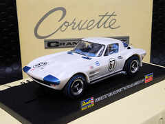 Monogram/Revell　1/32　ｽﾛｯﾄｶｰ　08365 ◆ Corvette Grand Sport #67/Jim Hall  　– Limited Edition – 　豪華な化粧箱入りの限定モデル！★レベルファンの方、是非どうぞ！