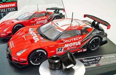 ﾊﾝﾄﾞ･ﾒｲﾄﾞ 1/32 ｽﾛｯﾄｶｰﾊﾟｰﾂ 　ウレタン・スリックタイヤ◆カレラのNISSAN SKYLINE GT-R用　　2本set◆待望のGT-R用が入荷！これで安心！　　レース用ウレタンタイヤ from U.S.A.★感激グリップ
