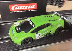 Carrera-Go ｽﾛｯﾄｶｰ 1/43　64062 LAMBORGHINI HURACAN GT3 NO.63    　　カレラGoはでっかい1/32のコースで走せると最高に面白いぞ！★人気モデルが再入荷！
