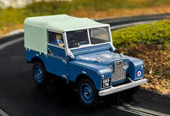 Scalextric 1/32 ｽﾛｯﾄｶｰ　C4661◆ Land Rover Series 1   authentic service blue RAF livery.　　4-Wheel Drive　ハイディティールモデル/ライト点灯　英国空軍リバリー！◆ブルーのランドローバー　もうすぐ入荷予定！