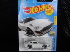 Hotweels　1/64　ﾀﾞｲｷｬｽﾄﾓﾃﾞﾙ　★CUSTOM　DATSUN　240Z　/　FactryFresh★気持ちいいほど真っ白な240Zいかが～！