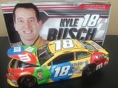 Lionel 1/24 ﾀﾞｲｷｬｽﾄﾓﾃﾞﾙ　　◆#18 Kyle Busch 2018  "M&M's"　Joe Gibbs Racing 　Toyota Camry 　最新モデル入荷！ "M&M's"トヨタ・カムリ◆入荷しました。！