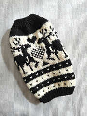 トナカイのセーターМＳ「黒」