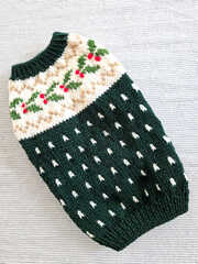 ヒイラギのセーターМ「グリーン」