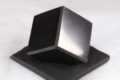 シュンガイトの商品一覧 | ライネライト・クリスタル ロシア産