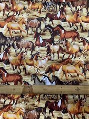 布「秋の草原に馬（密集）」アメリカンコットン