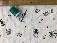 布「楽器の刺しゅう」綿麻