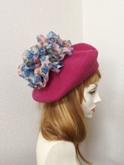 1404 フリルベレー帽：ピンク花