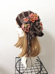 1307 スーパーファインアルパカの花咲く春ニット帽 