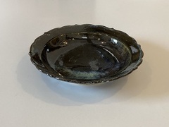 青銅釉稜花皿　24-5-5