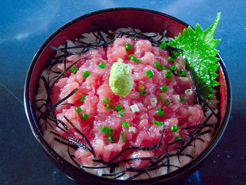 SKD001009A（まぐろ）ネギトロ丼