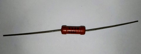 酸化金属皮膜抵抗2W 2個(抵抗値は違ってもＯＫ)