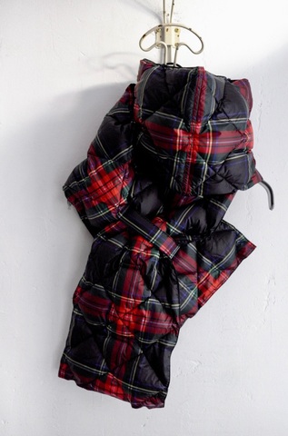 完売＊【 LIMITED COLLAB 】ichiAntiquités×TAION ダウンキルトマフラー