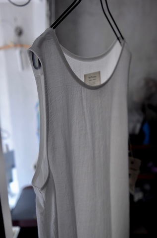VlasBlomme Baby Cottonのレイヤードワンピース