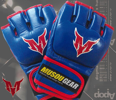 MUSOU X A-pop MMA glove