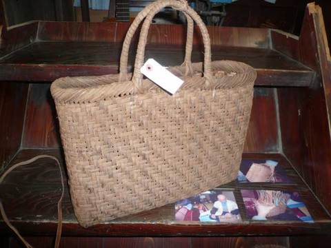 山形県産　やまぶどう手提　一番　網代編