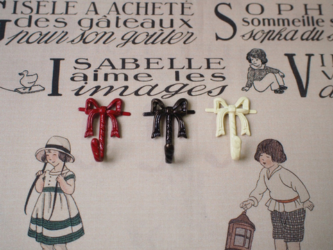 リボンのフック 2個入り