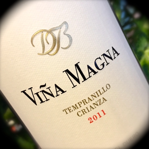  Viña Magna Crianza 2011 