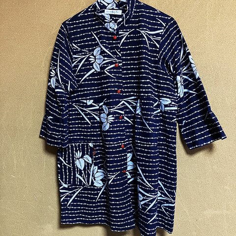浴衣リメイク　段々ブラウス（紺にあやめ）　