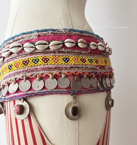 Vtg. Upcycled Tribal Belt