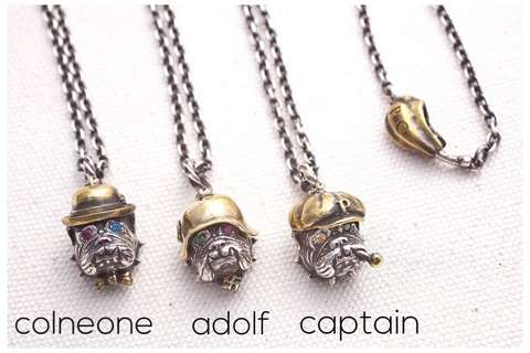 PEANUTS&CO. BULL ADOLF+CHAIN