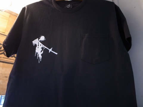  BLACKDALLAS/ブラックダラス"BxDxK2024"Ketchup FRONTver.ポケットTシャツ(BLACK)DENSExKETCHUP