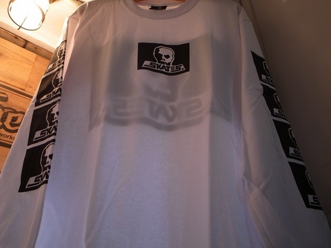 SKULL SKATES(スカルスケーツ)"BOXロゴ"ロンT/WHITE