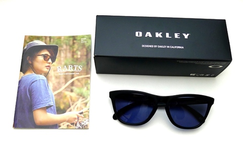 OAKLEY（オークリー）× RARTS（アーツ）　Frogskins RX(A)　Matte Black / RARTS（アーツ） マゼランブルー 裏面マルチ