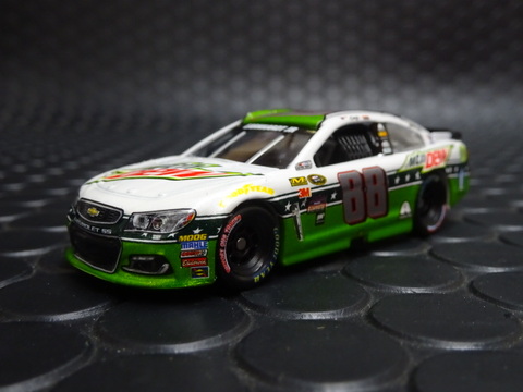 ナスカー 1/64 1/24 ミニカー 楽天市場】LIONEL×ムーンアイズ NASCAR トヨタ スープラ ムーン